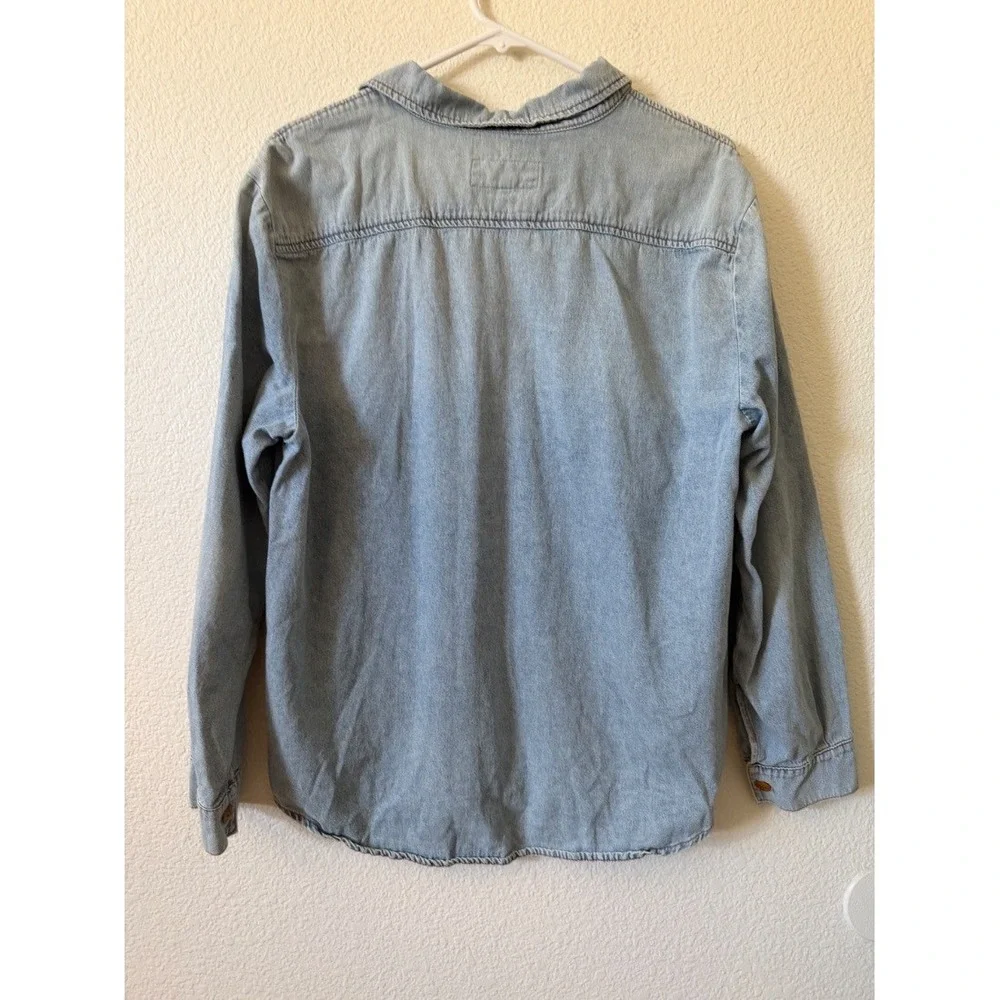 The Great Womens Denim Shirt Blue Long Sleeve Button Down Two Pocket Size L
